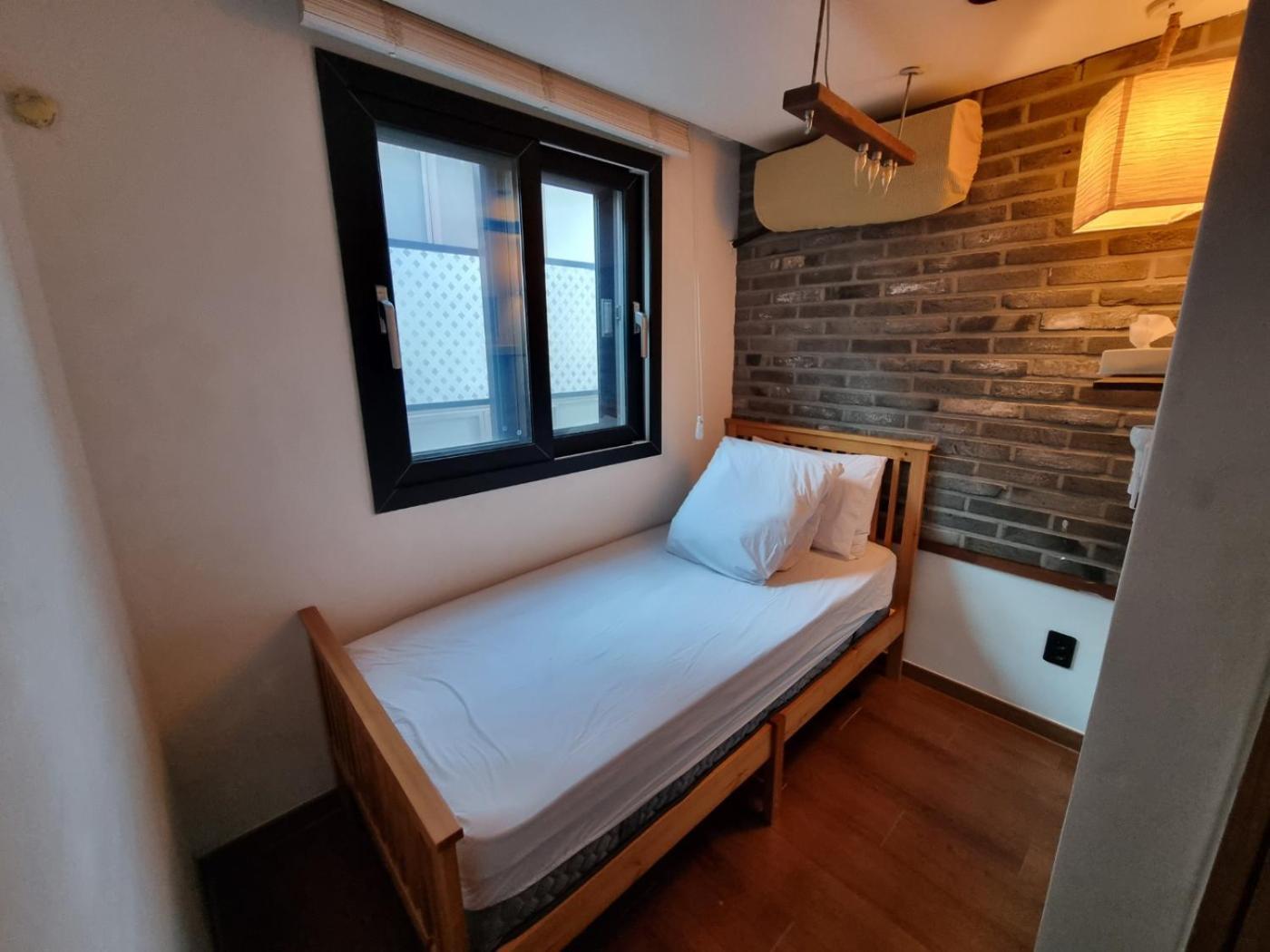 Hwon Guesthouse 首爾 外观 照片
